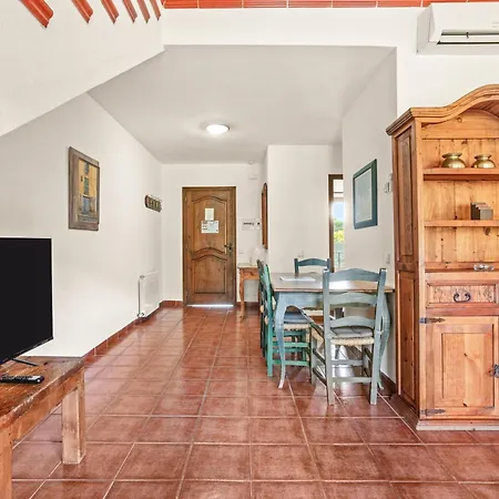 25 Lola Flores * סן טרופז