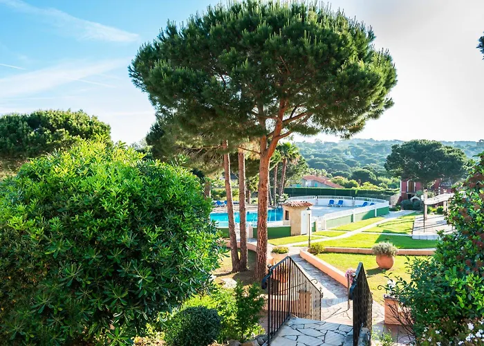 Villa 25 Lola Flores