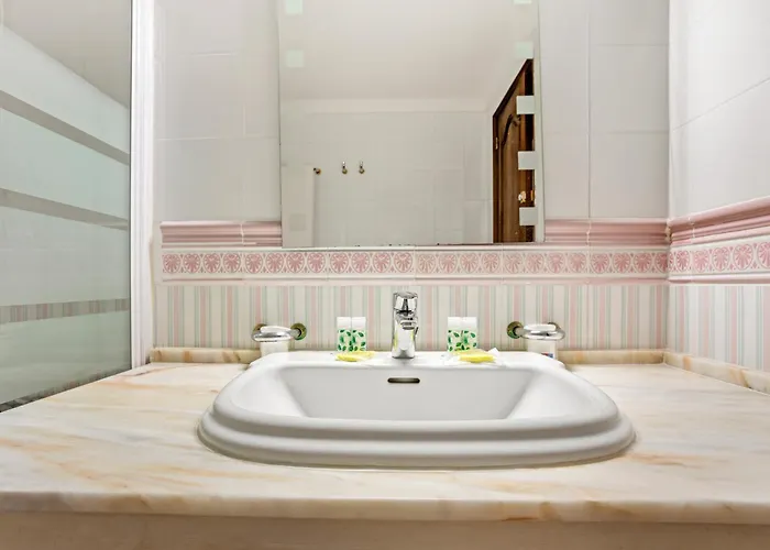 Villa 25 Lola Flores