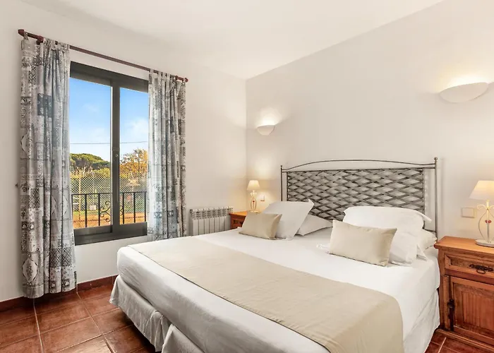 25 Lola Flores * Saint-Tropez