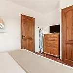 25 Lola Flores Villa