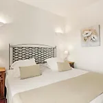 Villa 25 Lola Flores *