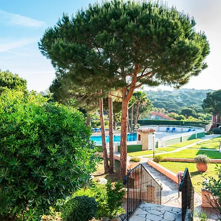 Villa 25 Lola Flores