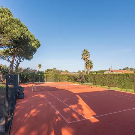 25 Lola Flores * Saint-Tropez