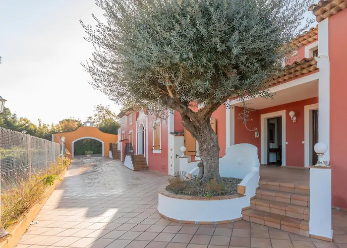 25 Lola Flores Saint-Tropez